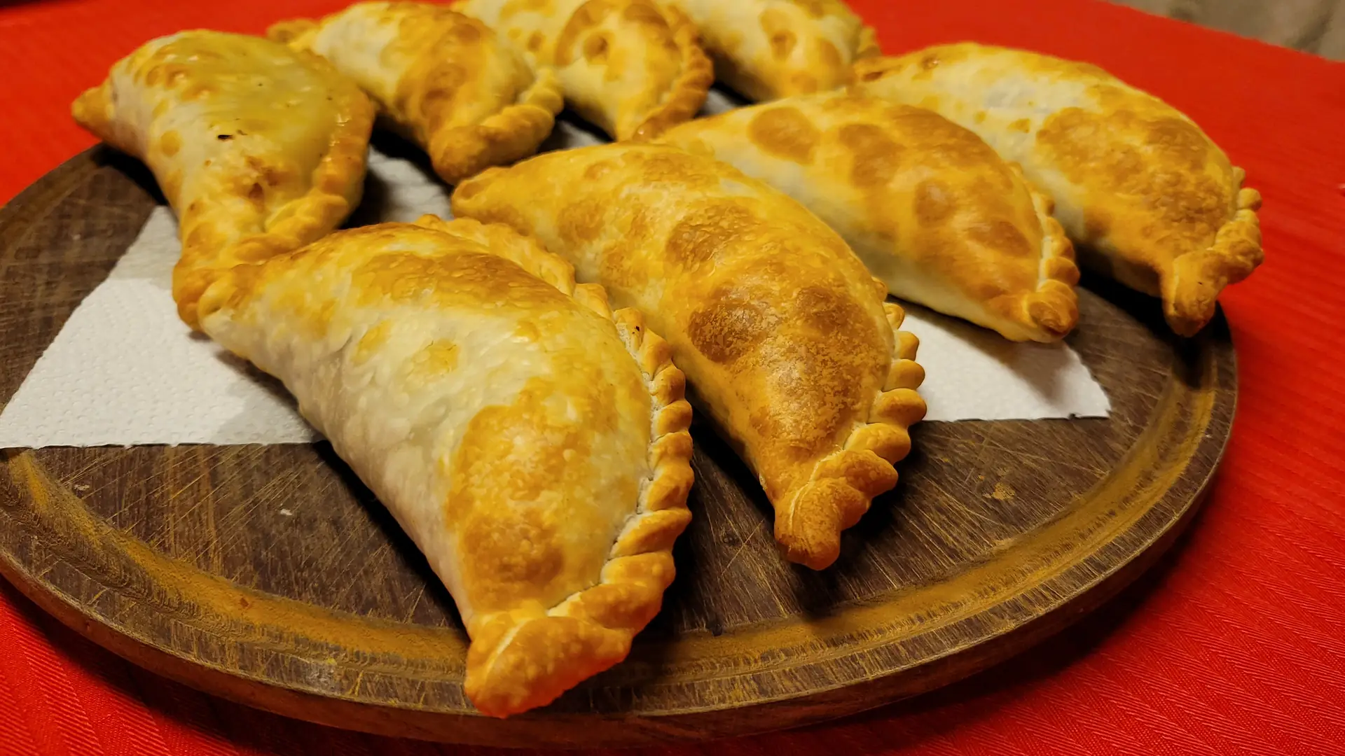 2 empanadas a elección